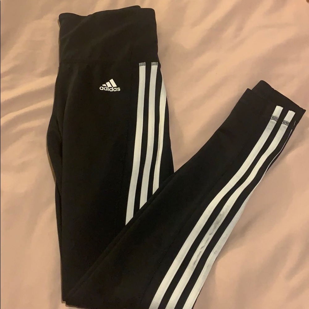Small Adidas leggings